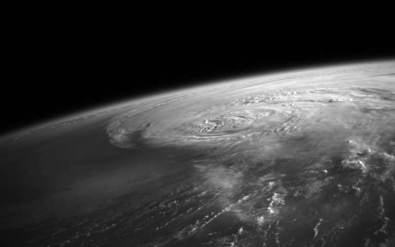 从太空中看到飓风莎莉